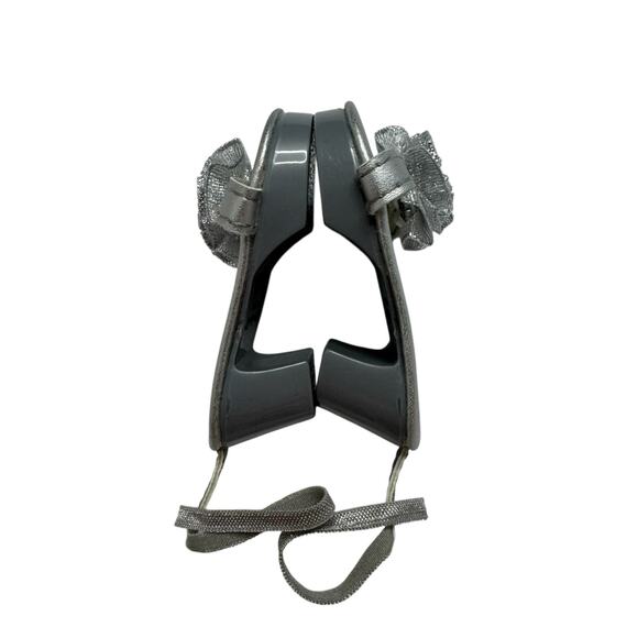 AMERICAN GIRL Silver Ankle Strap Heeled Sandals for 18” Doll Fancy Event Flower - Picture 3 of 8